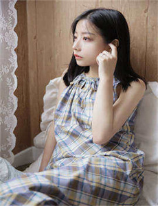 快播 艺术片-16位女子撒尿视频